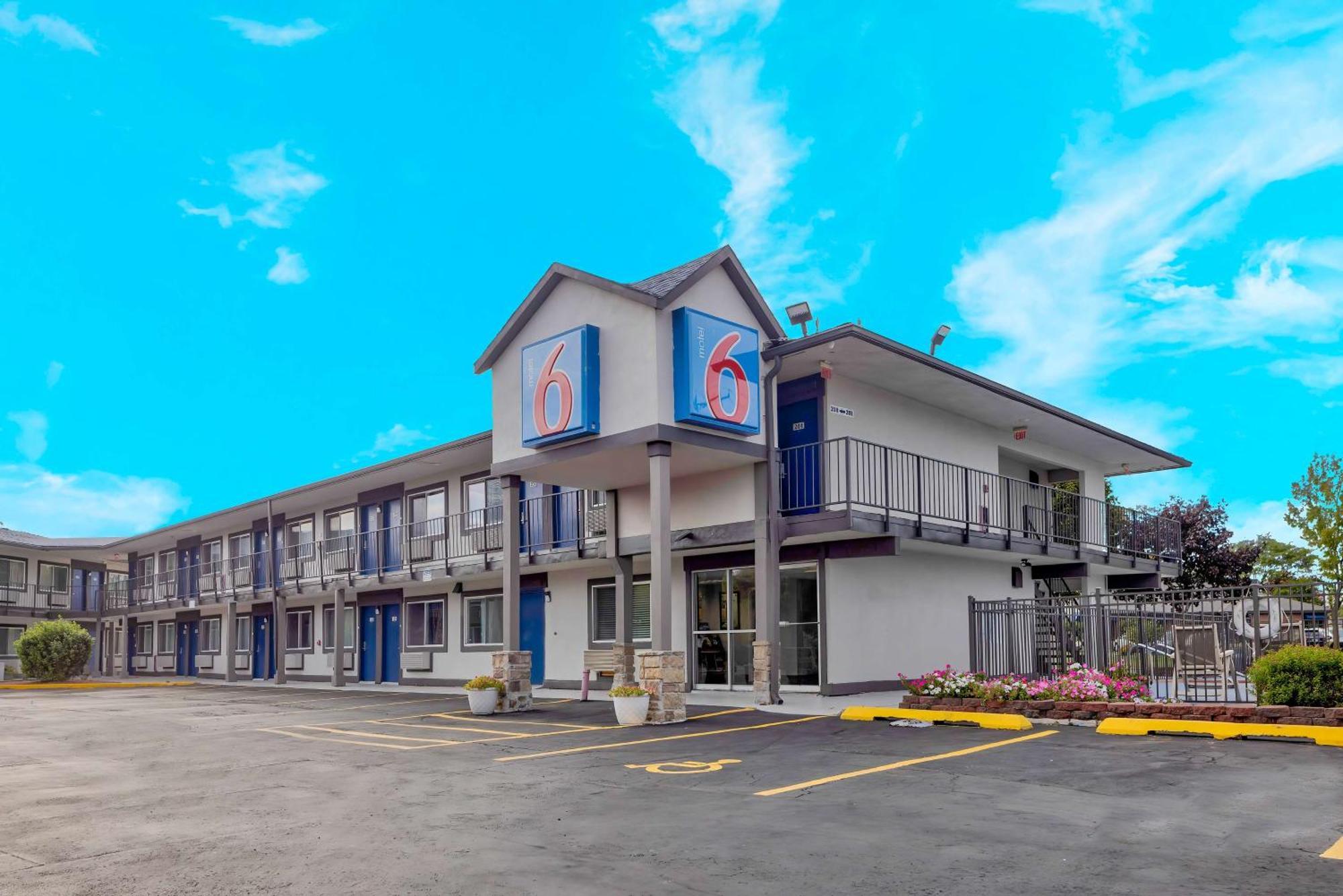 Motel 6-Oshkosh, Wi Eksteriør billede