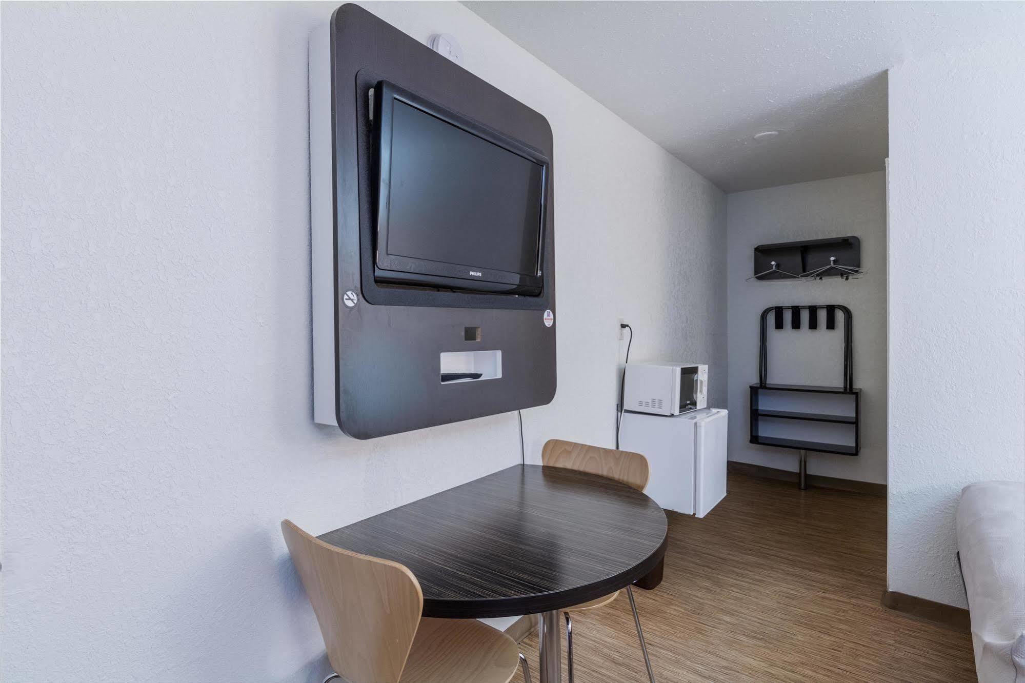 Motel 6-Oshkosh, Wi Eksteriør billede