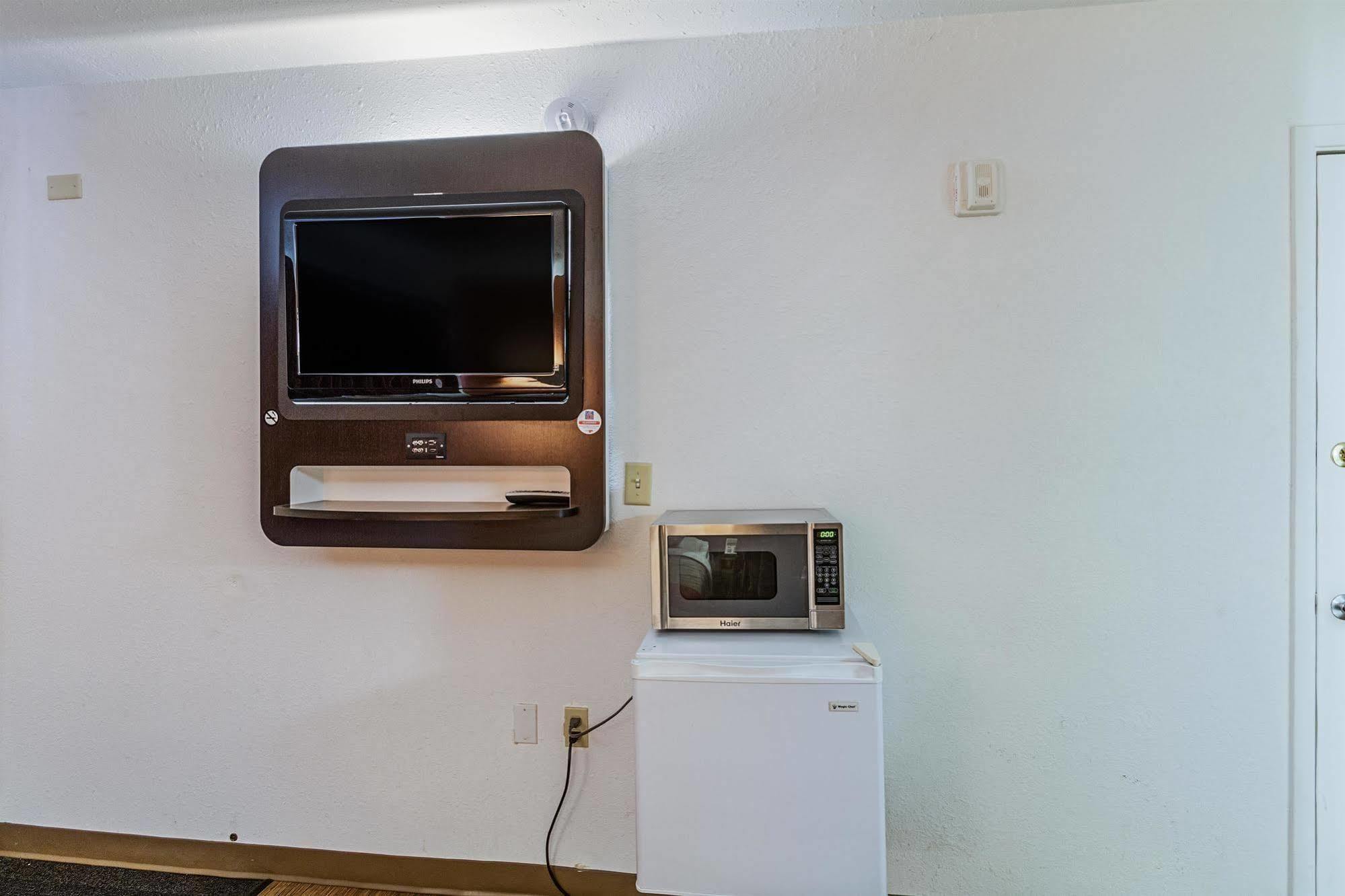 Motel 6-Oshkosh, Wi Eksteriør billede